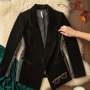 Willow & Clay Black Velvet Open‑Front Blazer – Satin Contrast Size Small